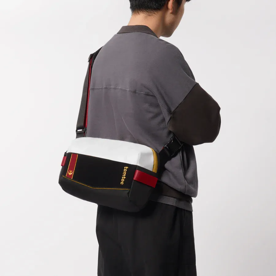 Tomtoc Monster Hunter Rise T21 Royal Order Accessories Bag for Nintendo Switch