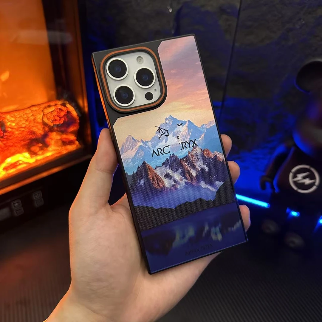 始祖鳥方形鐳射雪山手機殼