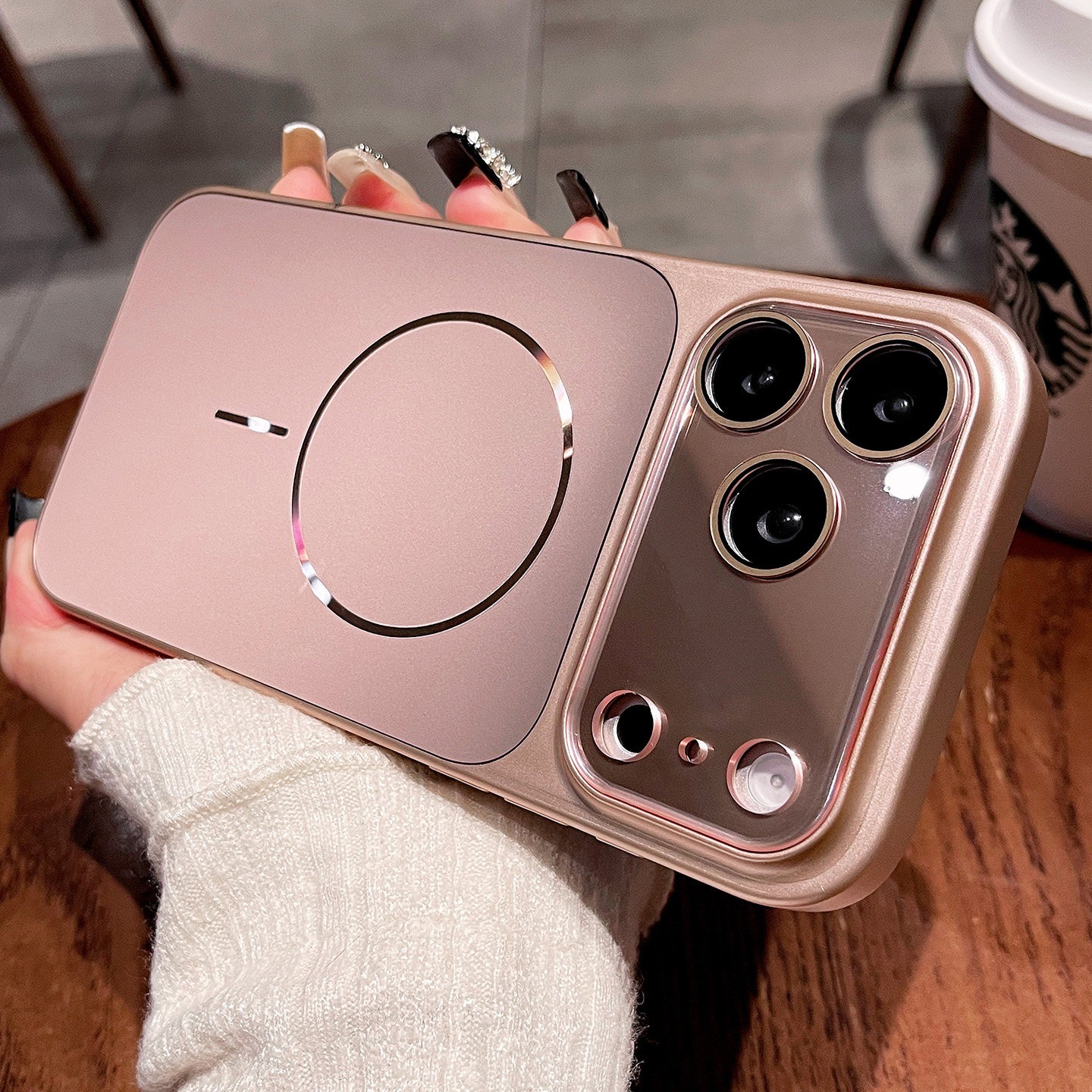 IPhone系列 高級感磨砂膚感Magsafe磁吸防摔手機殼 自帶鏡頭保護膜