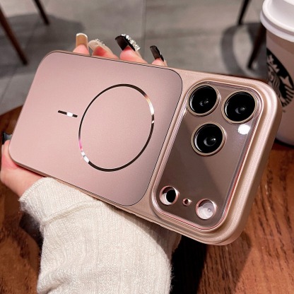 IPhone系列 高級感磨砂膚感Magsafe磁吸防摔手機殼 自帶鏡頭保護膜
