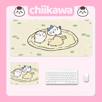 Chiikawa吉伊卡哇 主題桌墊 布質滑鼠墊