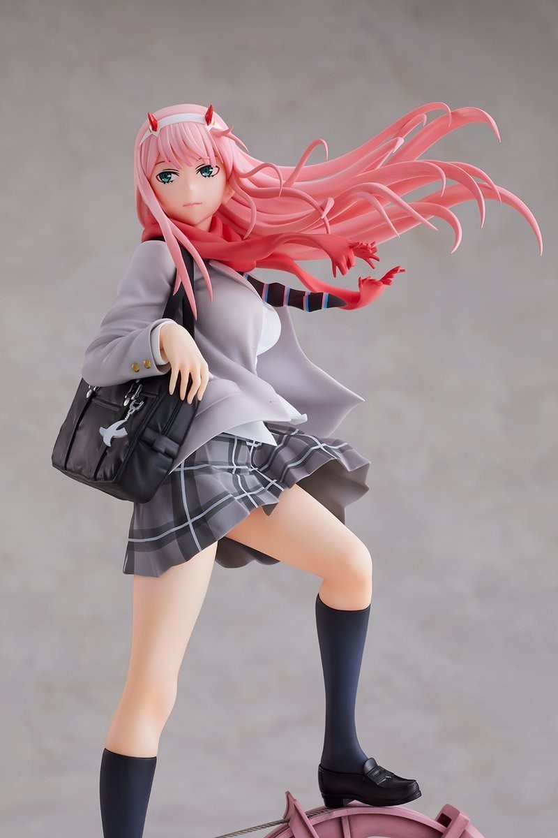DARLING in the FRANXX 零二 校服