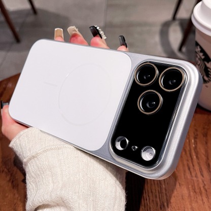 IPhone系列 高級感磨砂膚感Magsafe磁吸防摔手機殼 自帶鏡頭保護膜