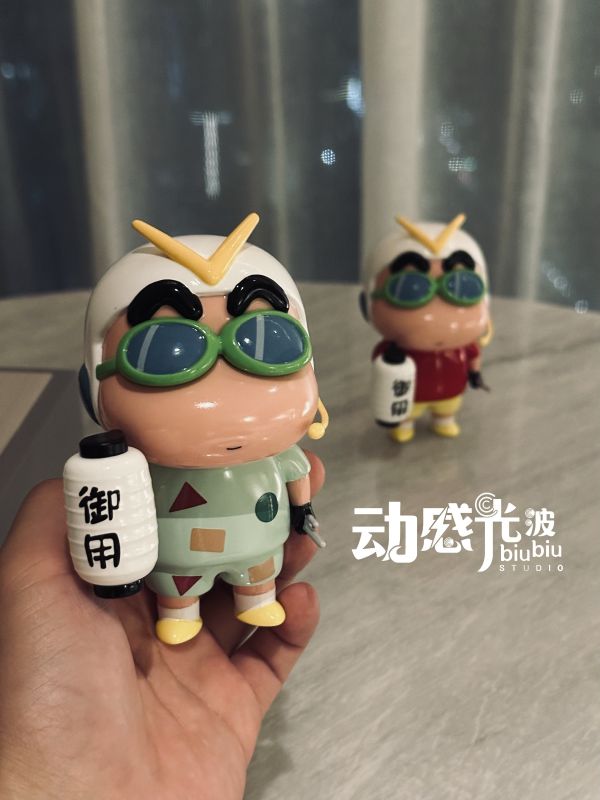 【預購】動感光波工作室 戰鬥小新 sofubi
