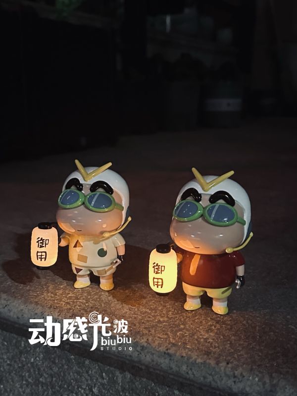 【預購】動感光波工作室 戰鬥小新 sofubi