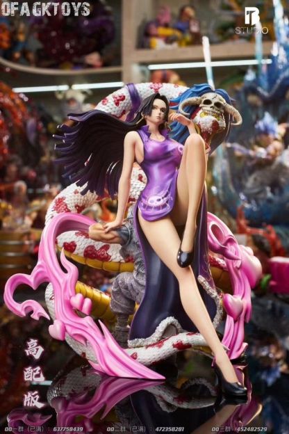 BT 海賊王 坐姿七武海(第八彈)女帝 波雅.漢庫克