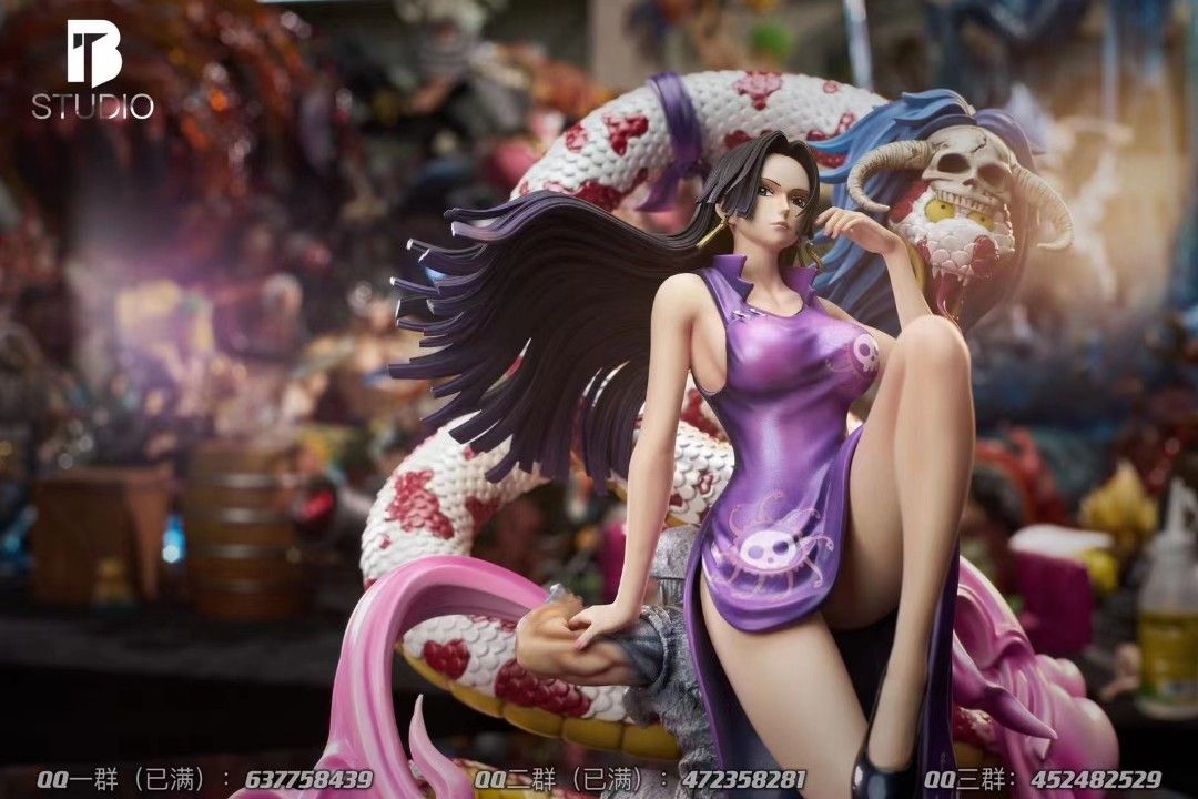BT 海賊王 坐姿七武海(第八彈)女帝 波雅.漢庫克