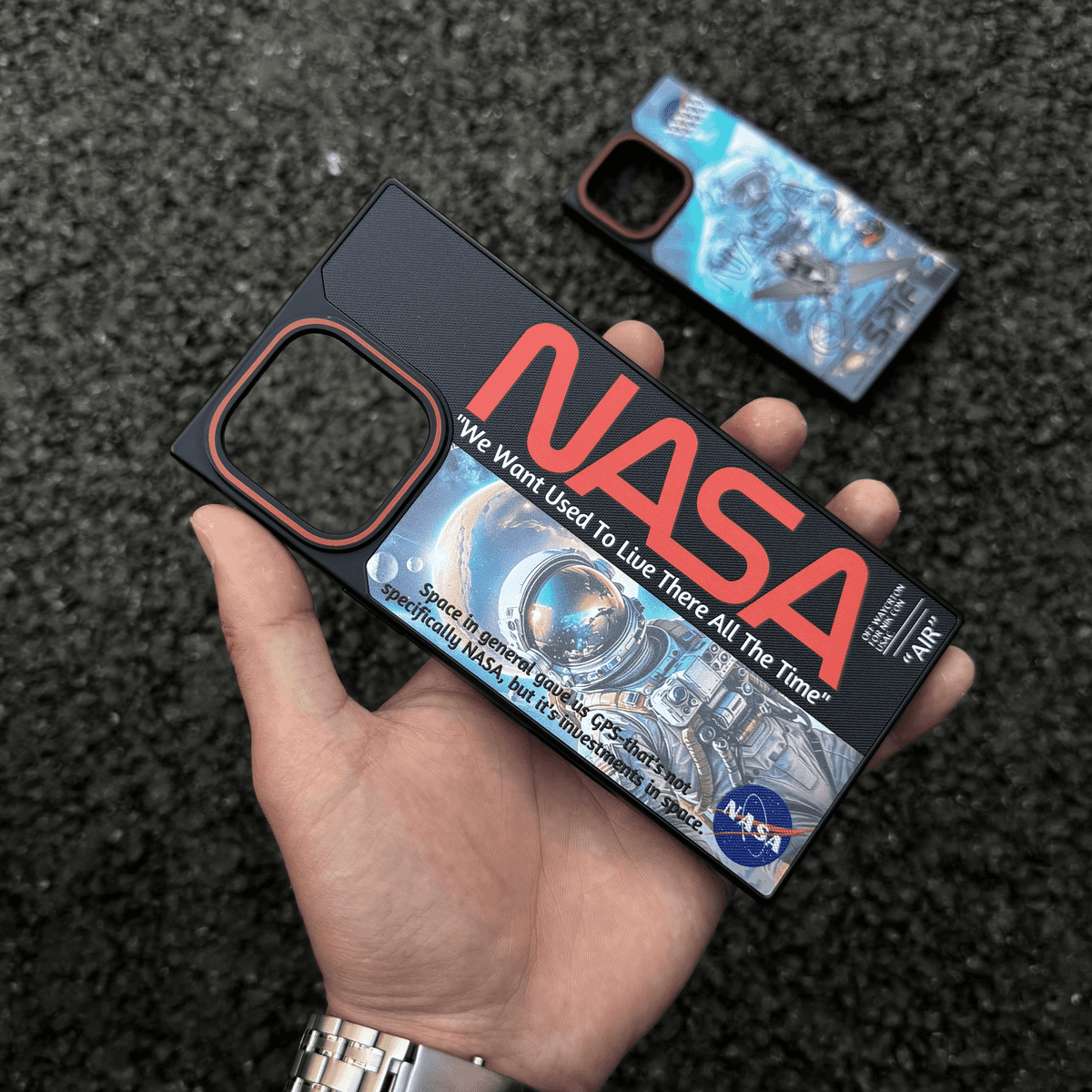 潮牌漸變方形磁吸手機殼