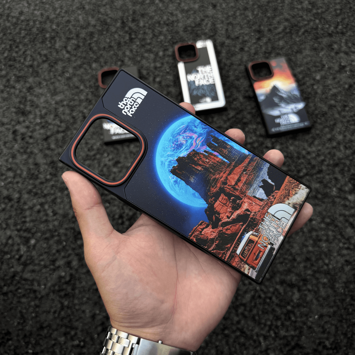 潮牌漸變方形磁吸手機殼