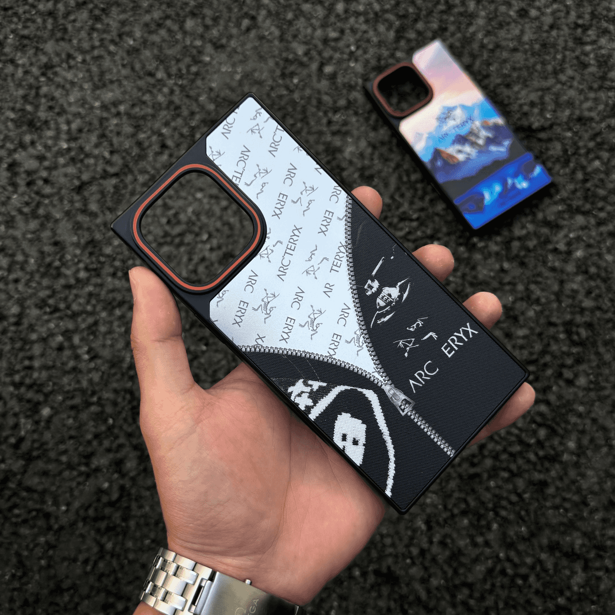 潮牌漸變方形磁吸手機殼