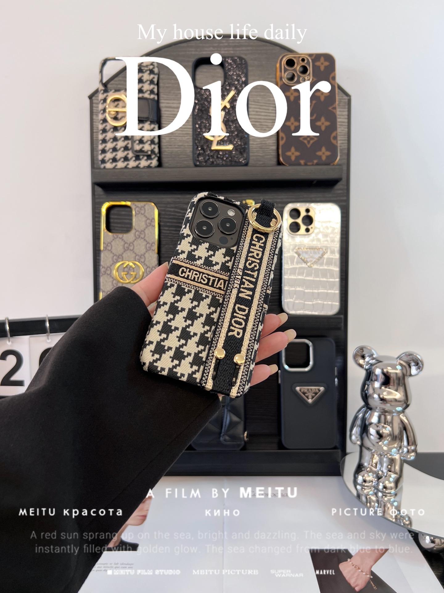 迪奧刺繡腕帶手機殼