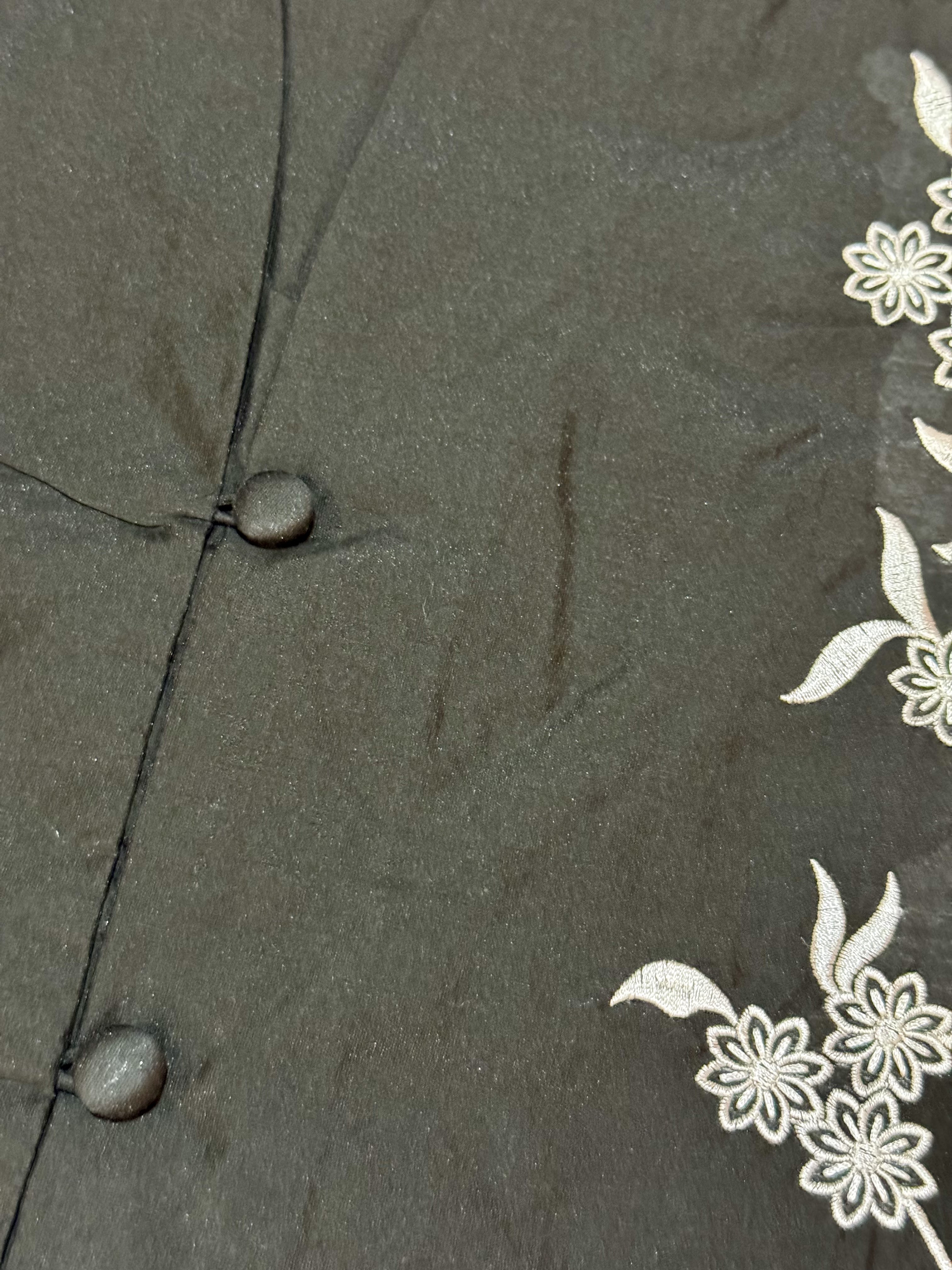 LIORA Embroidery Long Top