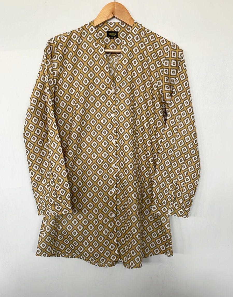 NEW ARRIVAL - V-NECK TOP