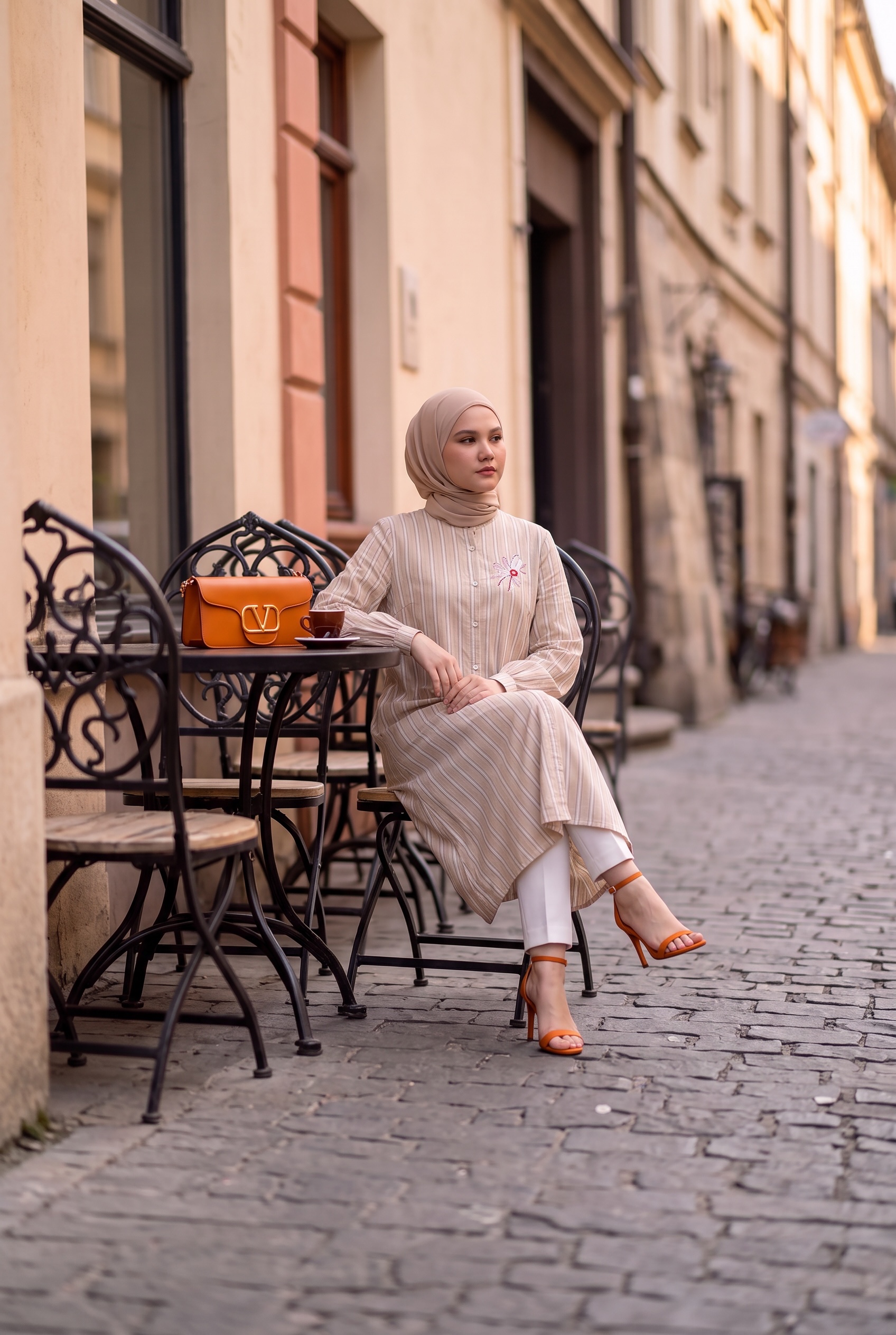 Ghalia Long Top