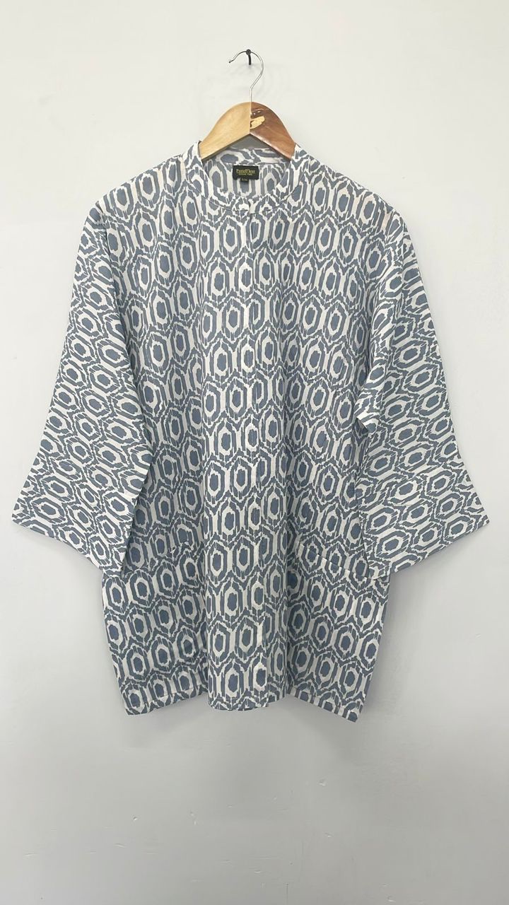 NEW ARRIVAL - OVERSIZED TOP
