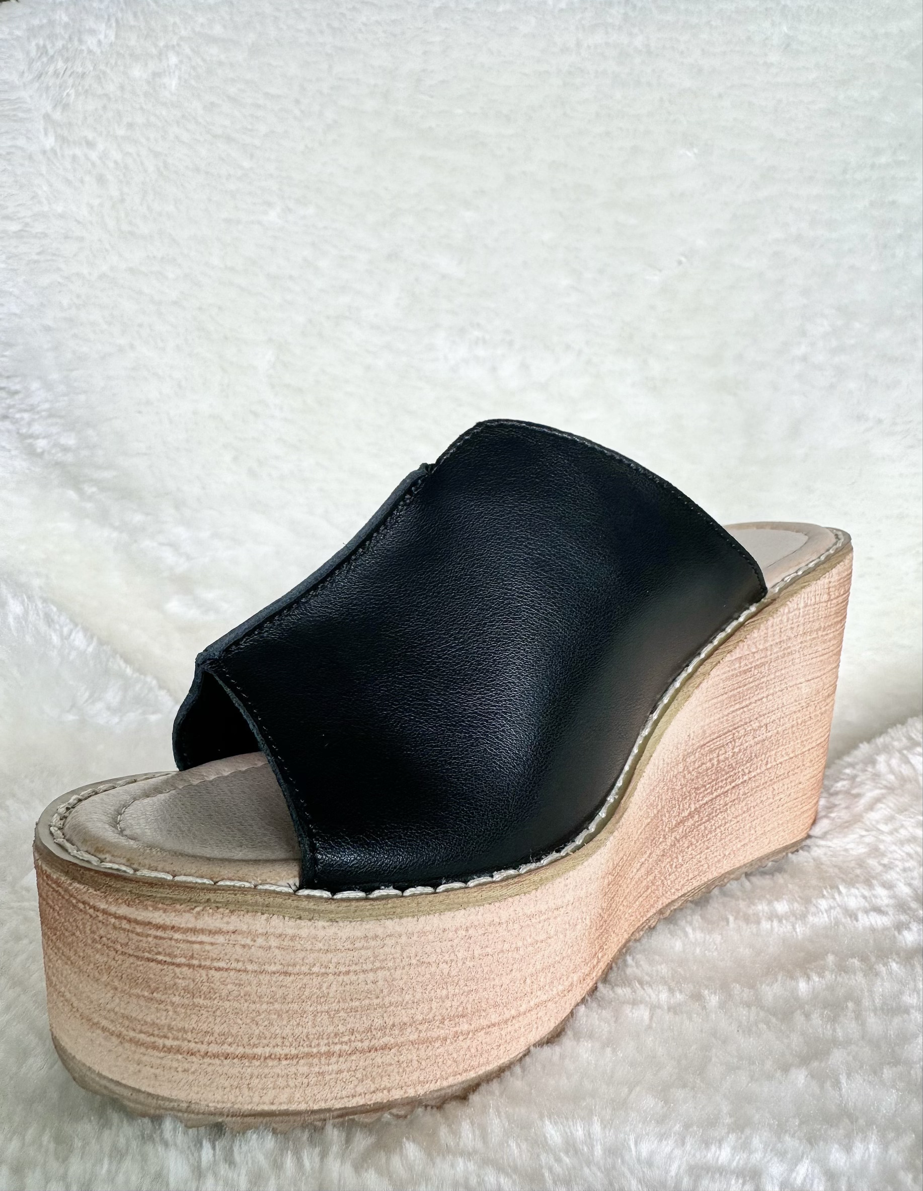 LANA Leather Wedges