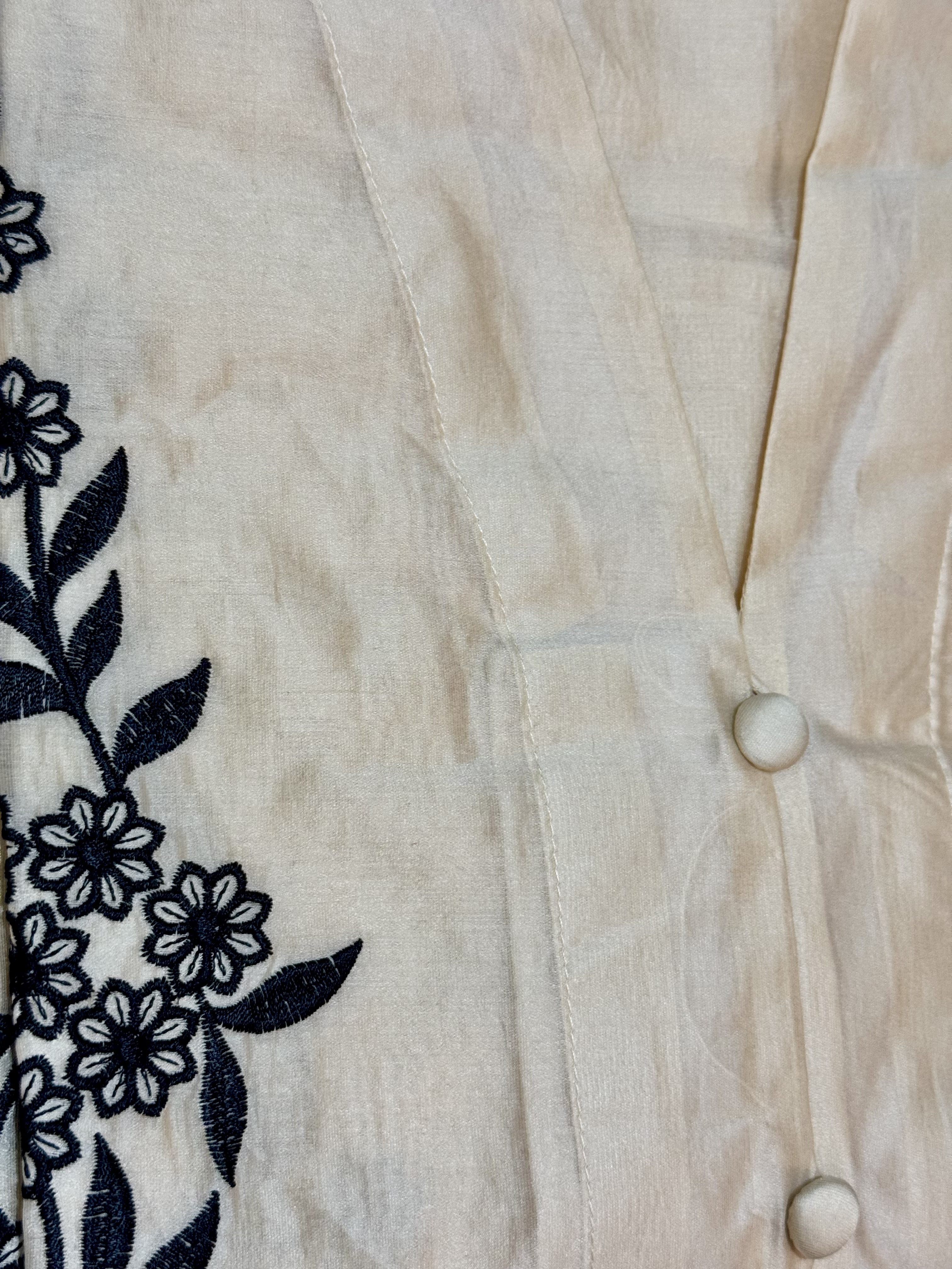 LIORA Embroidery Long Top