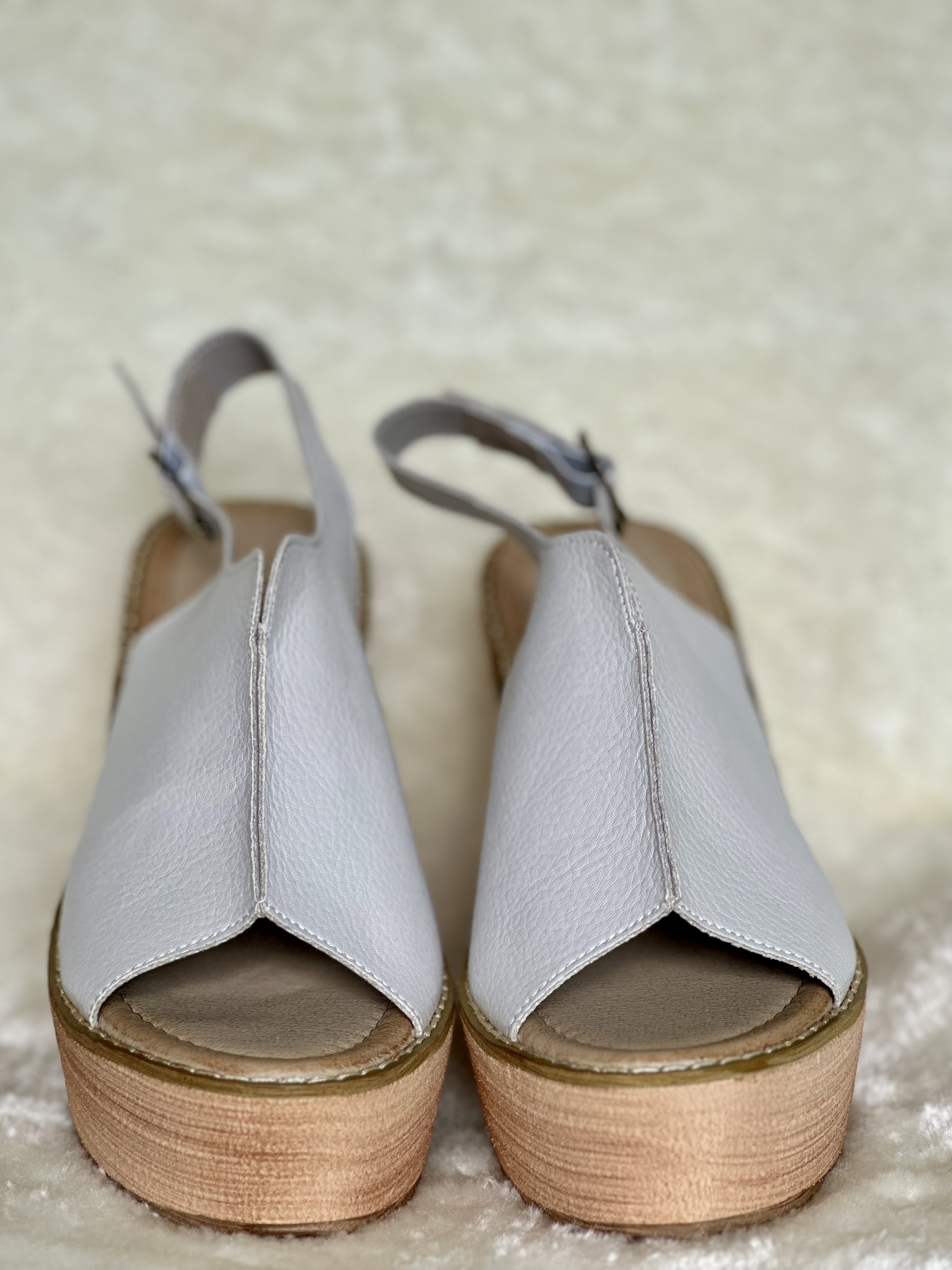 LARA STRAP Leather Wedge