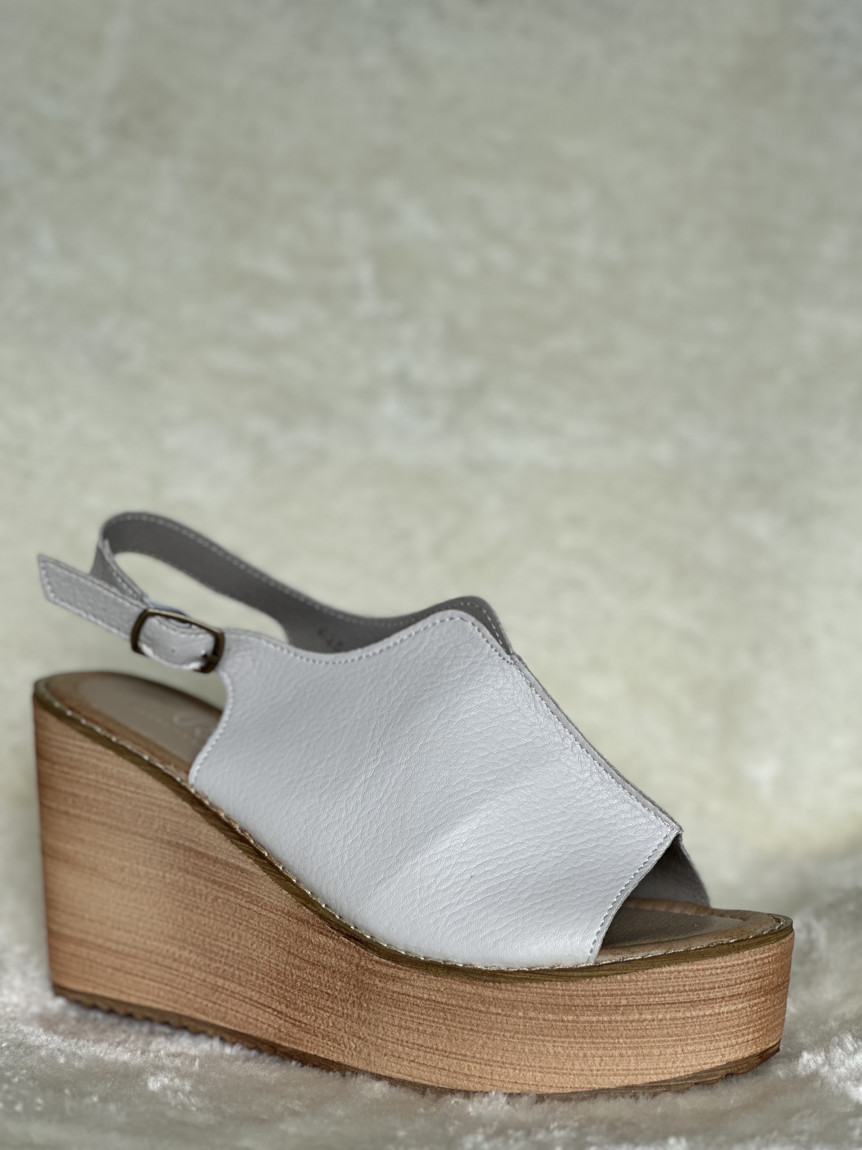 LARA STRAP Leather Wedge