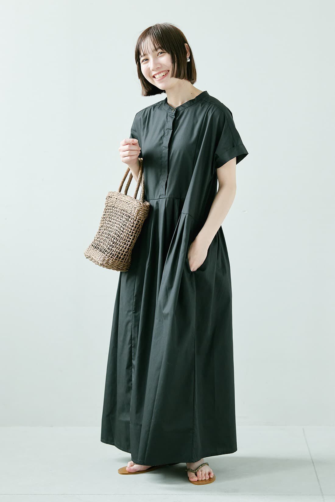 A1｜Leg-Lengthening Dress - Black