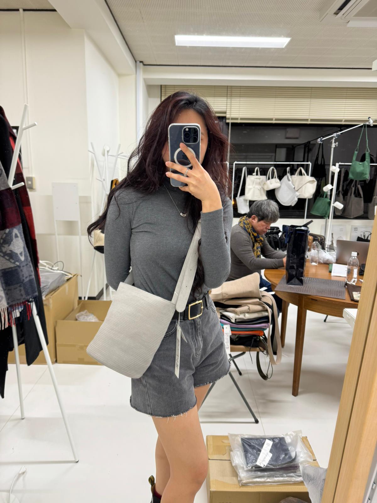 BD |  (Greige) (Size:Ｗ180×Ｈ220×Ｄ180㎜)