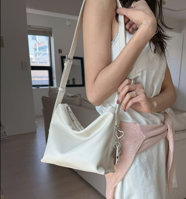F6 | French Petit Sling Bag