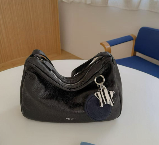 D1 | Vintage Oversized Carryall