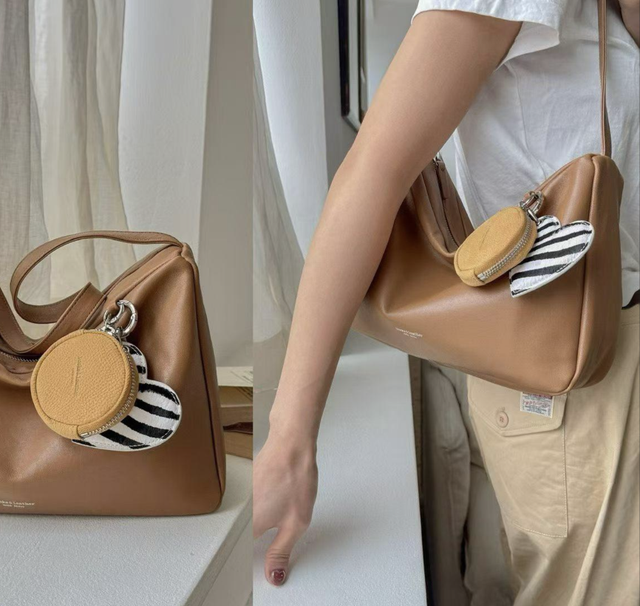 D1 | Vintage Oversized Carryall
