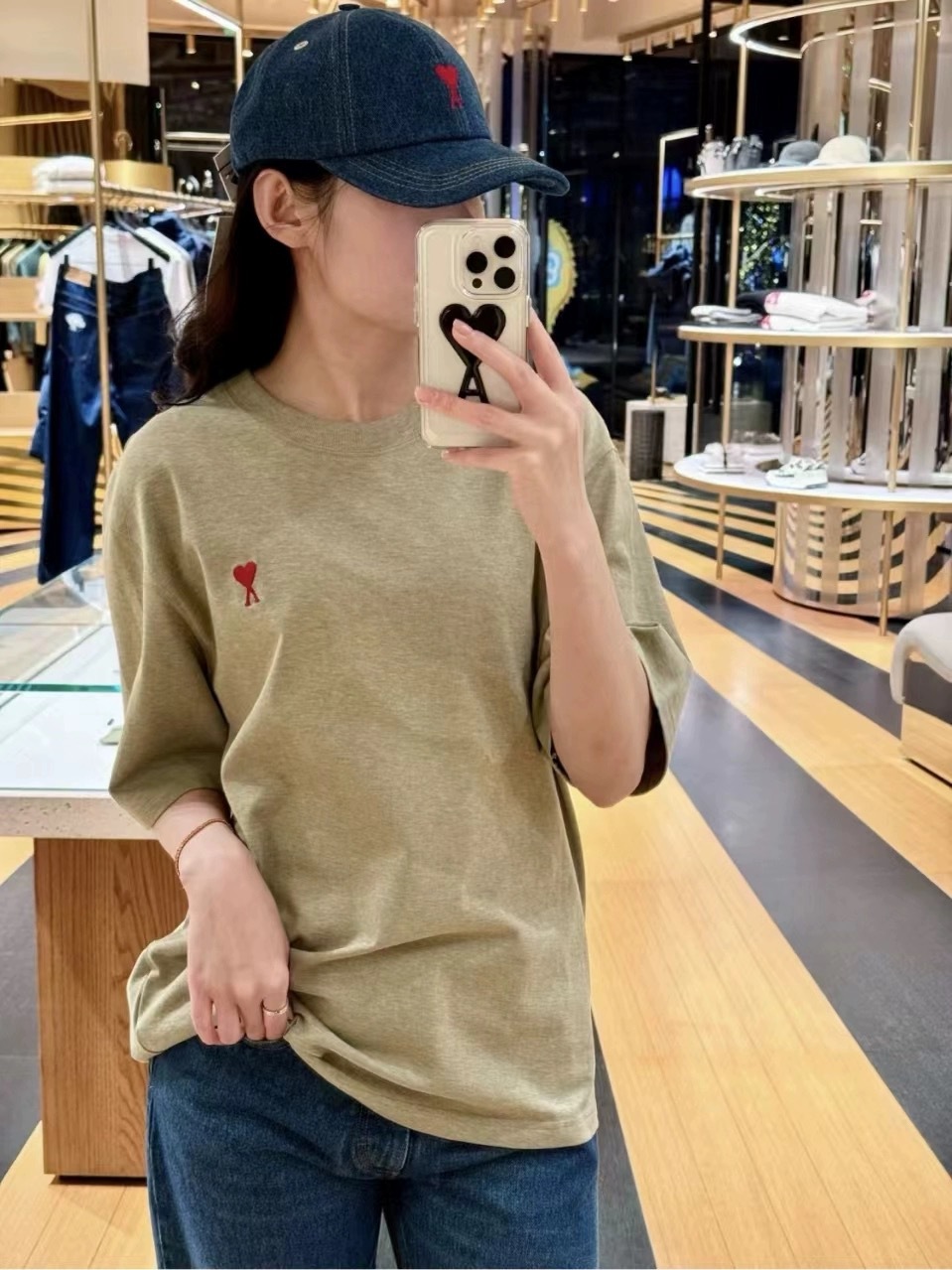 アミ・パリス ロゴプリントオーガニックコットン半袖Tシャツ