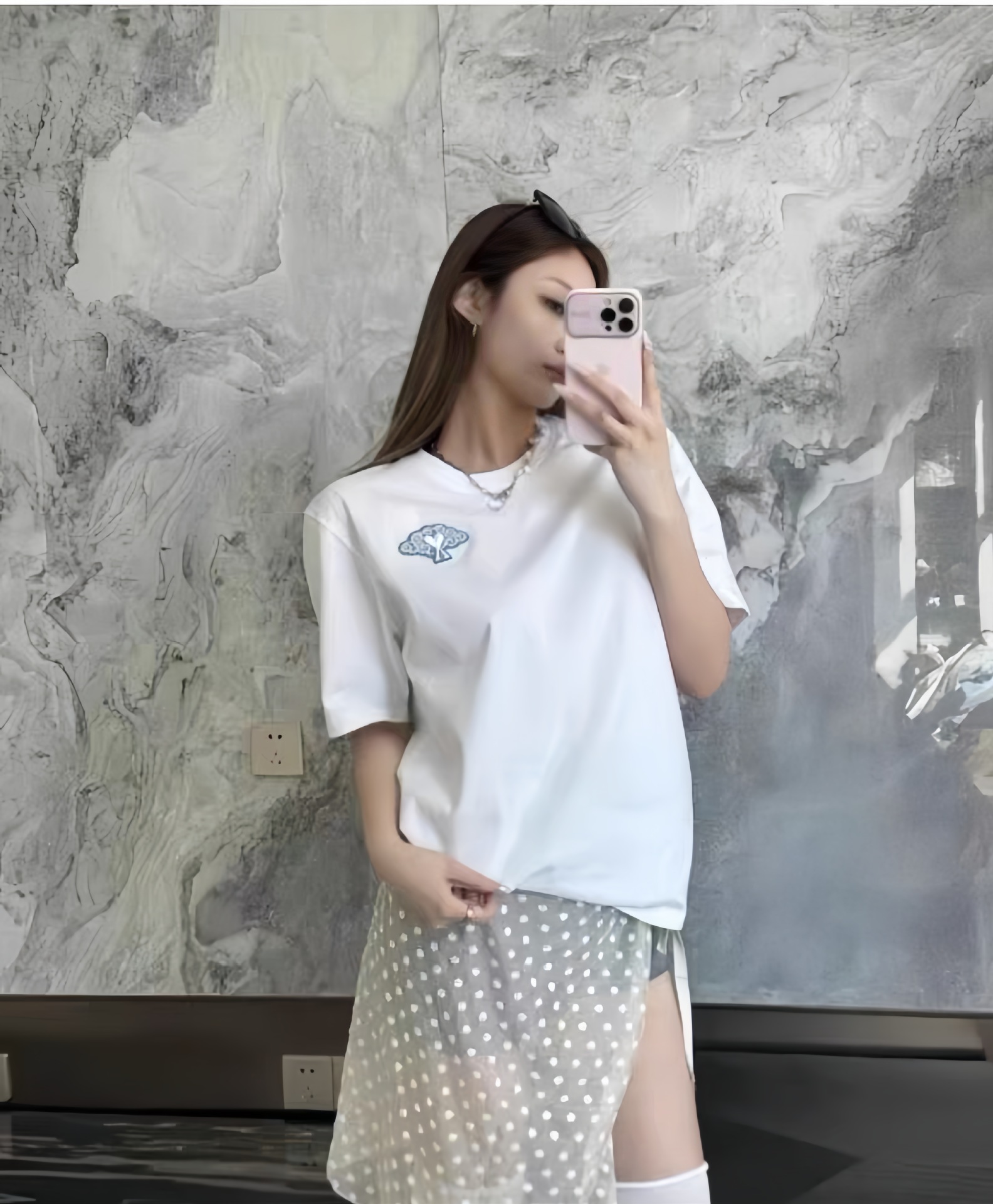 アミ・パリス ロゴプリントオーガニックコットン半袖Tシャツ