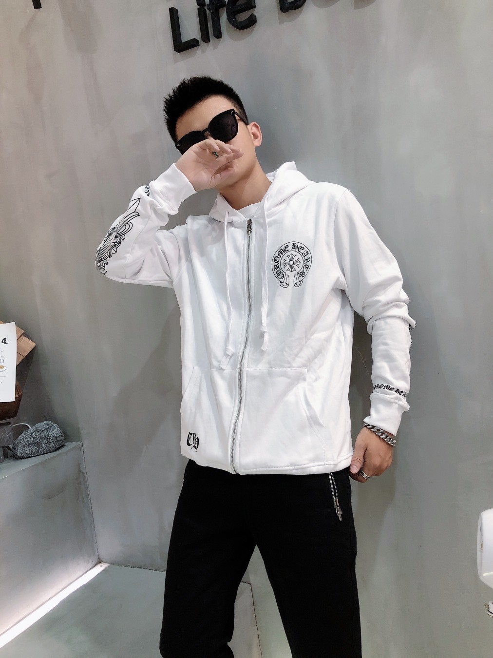 Chrome Hearts クロムハーツ   CH ASP ホースシュー パーカー メンズ レディース スウェット 男女兼用 2色兼用 レディース メンズ 