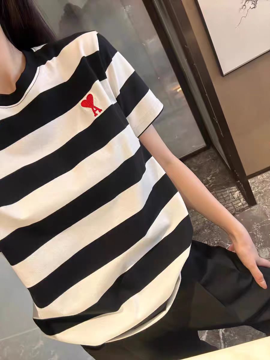 アミ・パリス ロゴプリントオーガニックコットン半袖Tシャツ