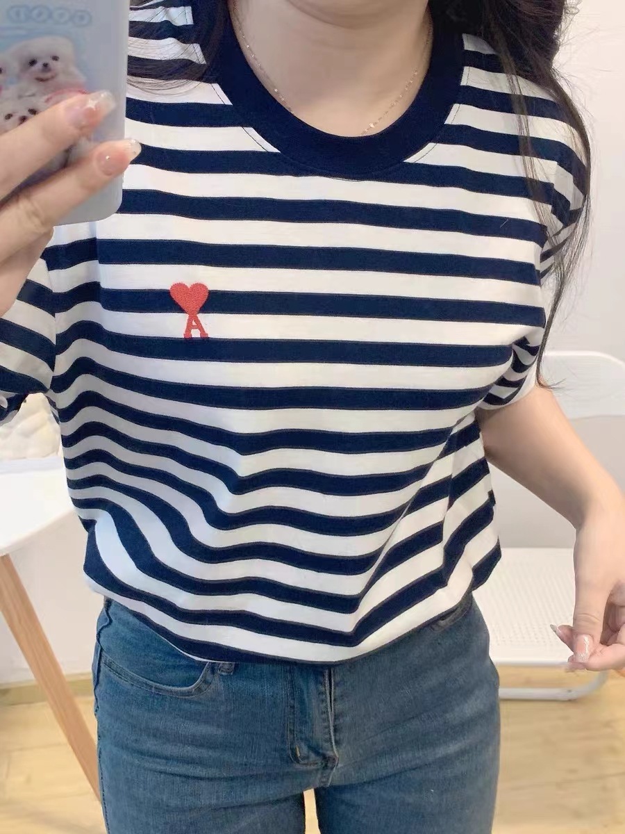 アミ・パリス ロゴプリントオーガニックコットン半袖Tシャツ