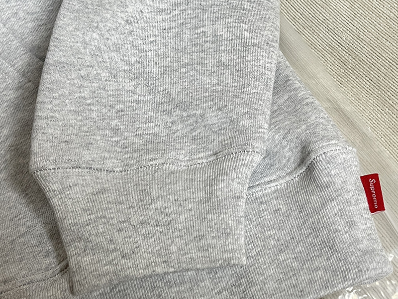 Supreme   シュプリーム   ベーシックなフード付きスウェットシャツ  2色兼用 男女兼用 レディース メンズ    E570