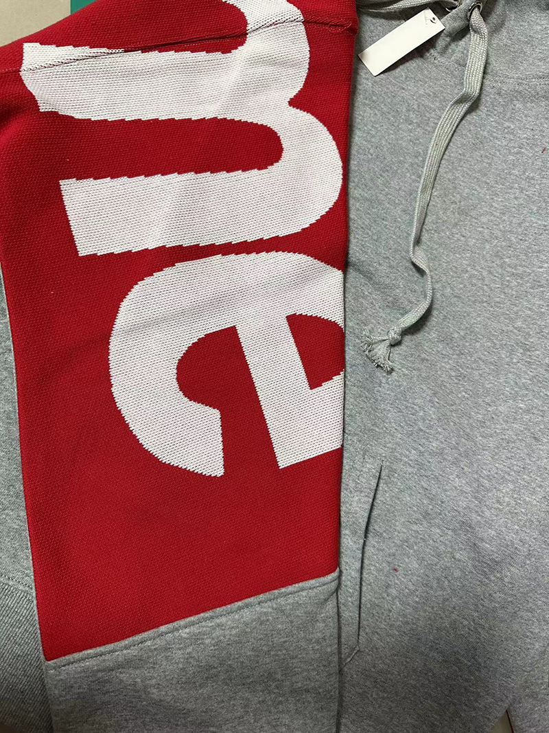 Supreme   シュプリーム   秋冬にぴったりのフード付きパーカー  2色兼用 男女兼用 レディース メンズ    E558