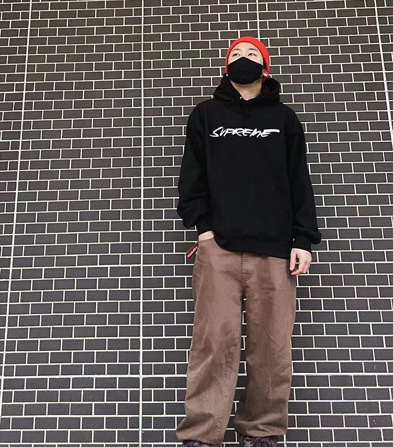 Supreme   シュプリーム   軽やかな素材のフード付きパーカー  2色兼用 男女兼用 レディース メンズ    E564