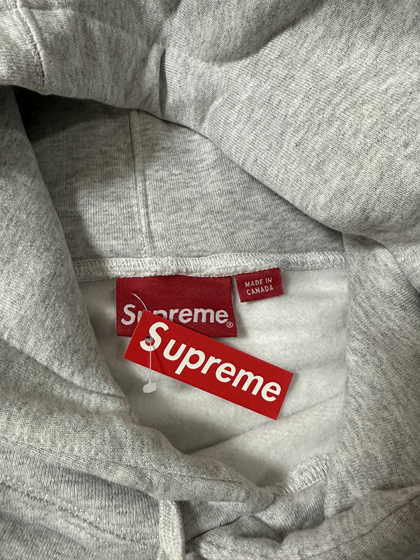 Supreme   シュプリーム   ベーシックなフード付きスウェットシャツ  2色兼用 男女兼用 レディース メンズ    E570