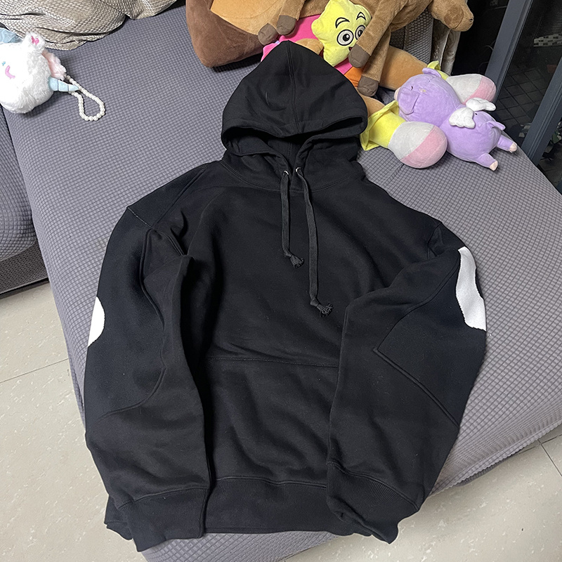 Supreme   シュプリーム   秋冬にぴったりのフード付きパーカー  2色兼用 男女兼用 レディース メンズ    E558