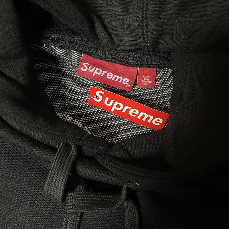 Supreme   シュプリーム   秋冬にぴったりのフード付きパーカー  2色兼用 男女兼用 レディース メンズ    E558