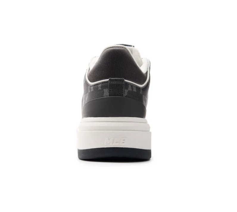 エムエルビーコリア  新作 CHUNKY Liner Mid 厚底スニーカー