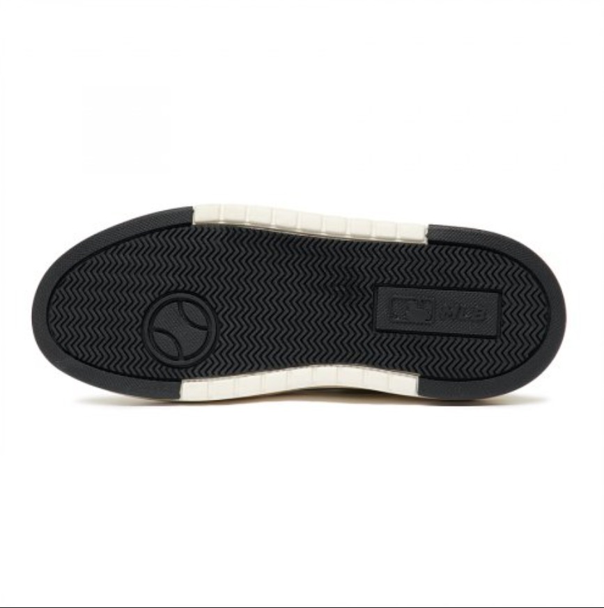 エムエルビーコリア  新作 CHUNKY Liner Mid 厚底スニーカー