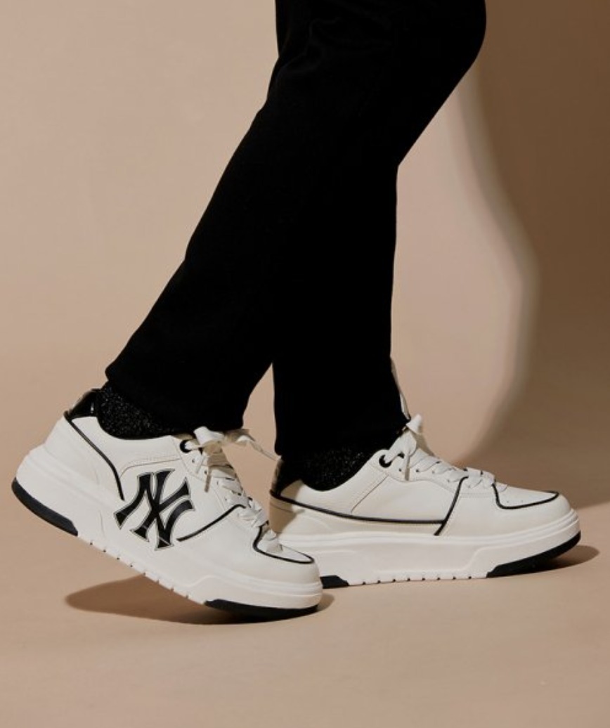 エムエルビーコリア  新作 CHUNKY Liner Mid 厚底スニーカー