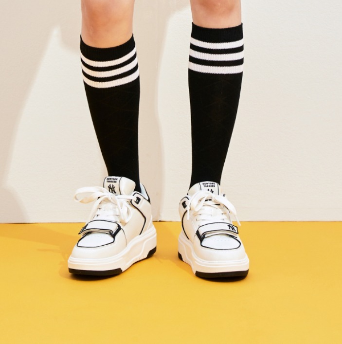 エムエルビーコリア  新作 CHUNKY Liner Mid 厚底スニーカー