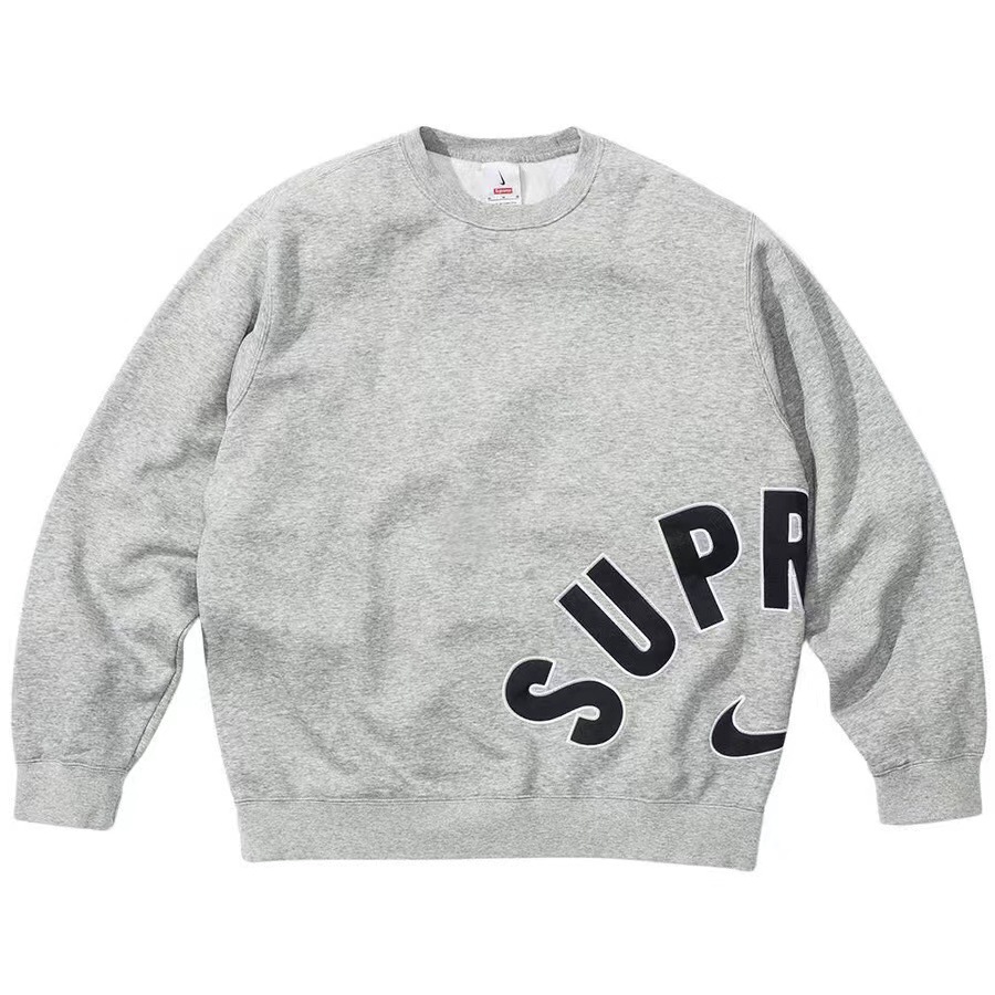 Supreme   シュプリーム  カジュアルなフード付きスウェットシャツ   2色兼用 男女兼用 レディース メンズ  E542