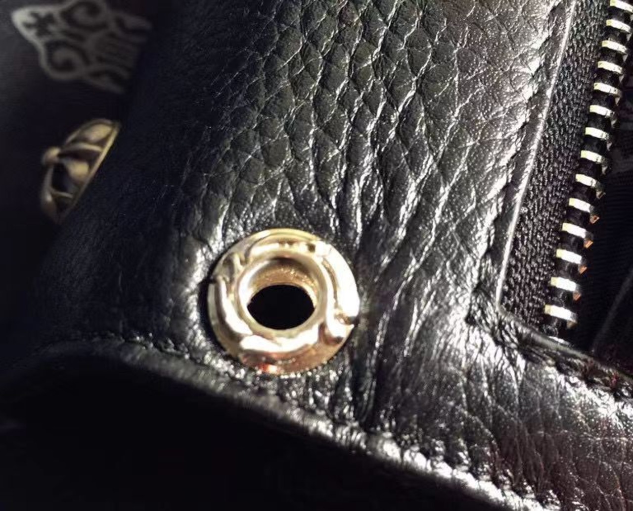 Chrome Hearts クロムハーツ ウェーブ ウォレット クロスボタン