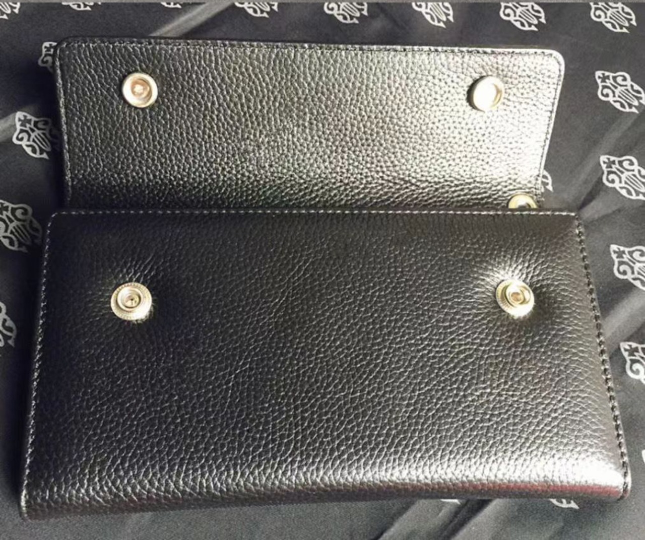 Chrome Hearts クロムハーツ ウェーブ ウォレット クロスボタン