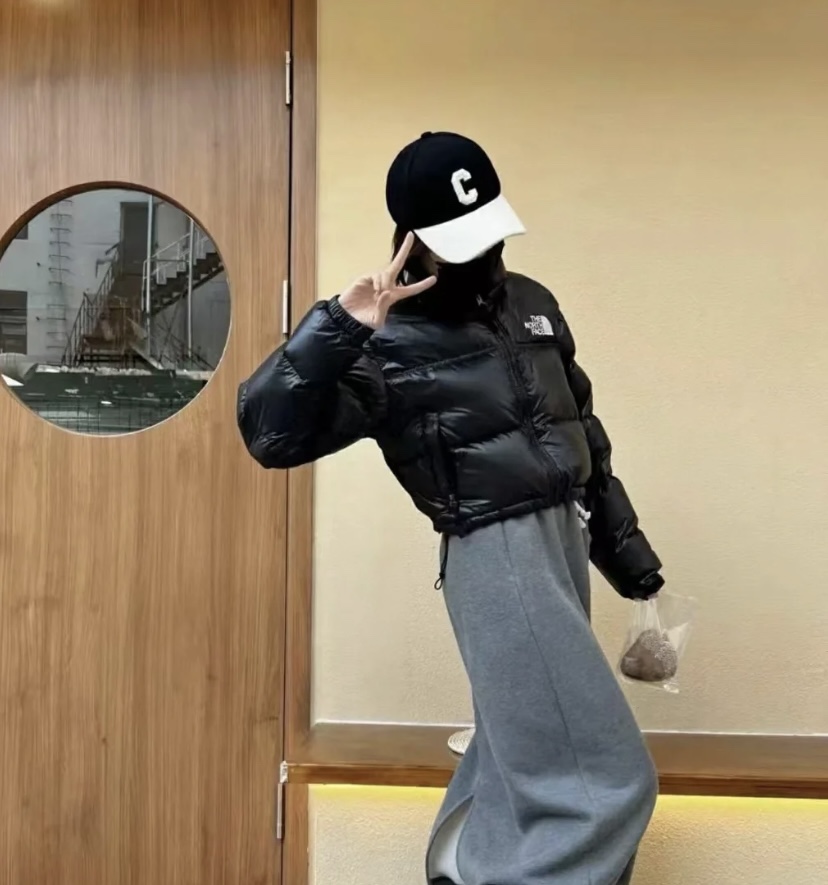 ザ・ノース・フェイス Jacket Down Jacket 3色兼用 レディース ヌプシ ジャケット コート ダウン ダウンジャケット ケンダル・ジェンナー Kendall Jenner