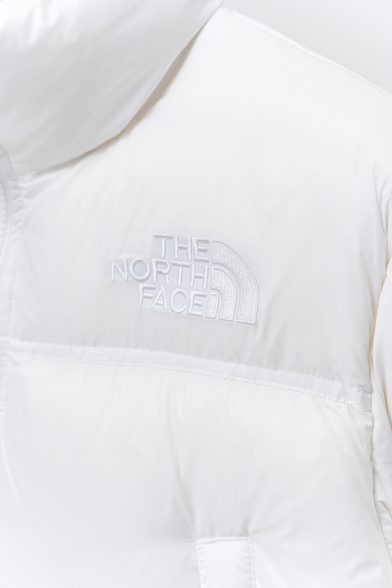 ザ・ノース・フェイス Jacket Down Jacket 3色兼用 レディース ヌプシ ジャケット コート ダウン ダウンジャケット ケンダル・ジェンナー Kendall Jenner
