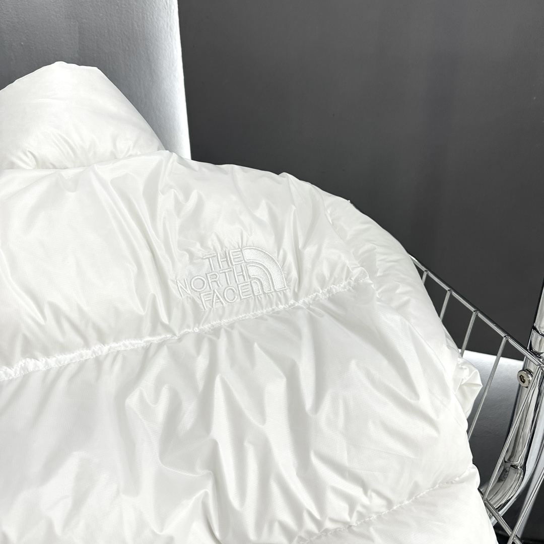 ザ・ノース・フェイス Jacket Down Jacket 3色兼用 レディース ヌプシ ジャケット コート ダウン ダウンジャケット ケンダル・ジェンナー Kendall Jenner