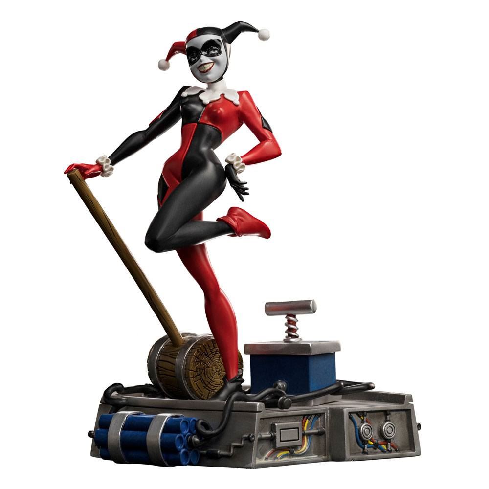 Review and photos of Harley Quinn Suicide Squad sixth scale action figure